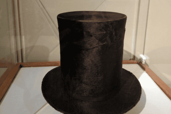 Lincoln's stovepipe hat