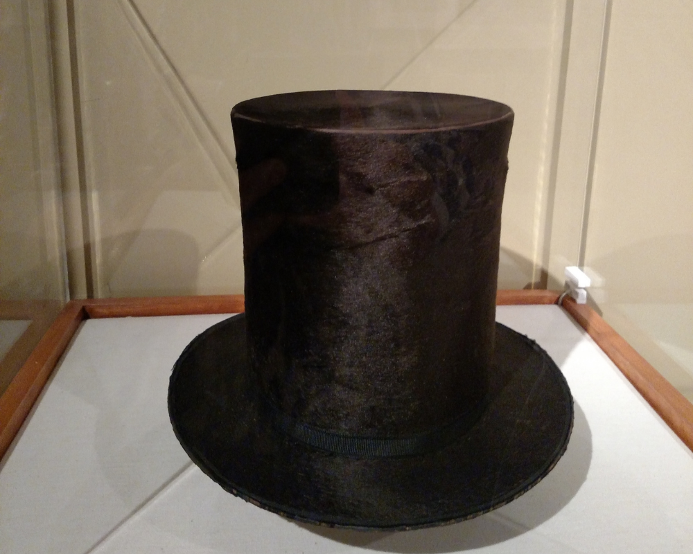 Lincoln's stovepipe hat