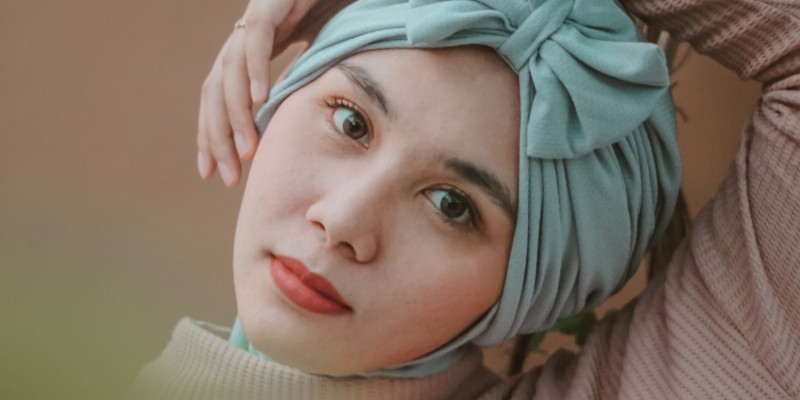 woman wearing turban style hijab