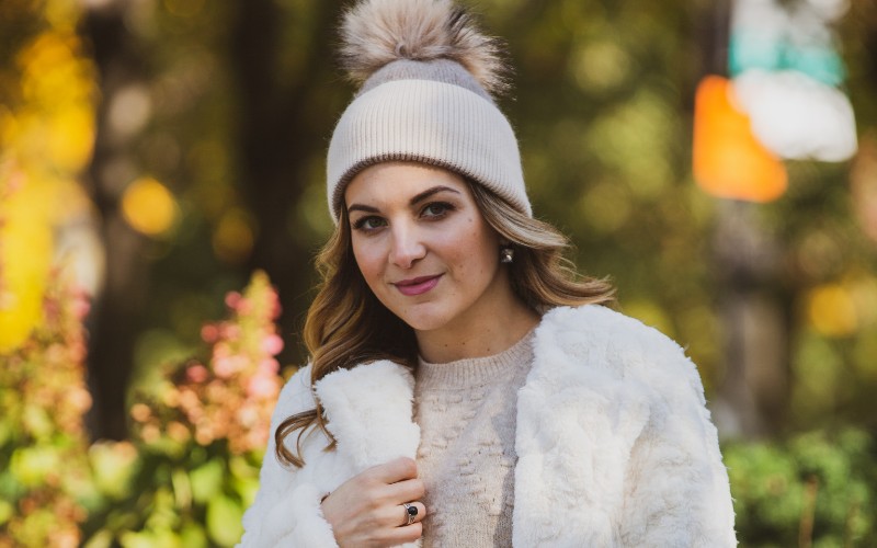 Woman wearing a beanie with wavy hair