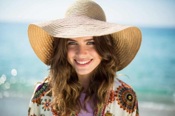 25 Different Types of Hats for Women Explained